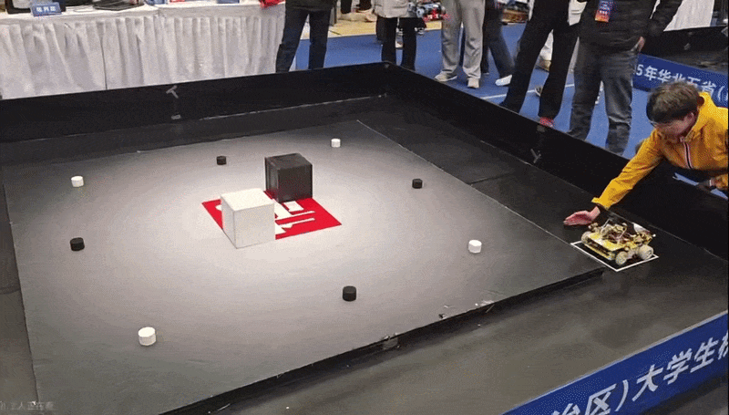 对抗机器人的运行演示