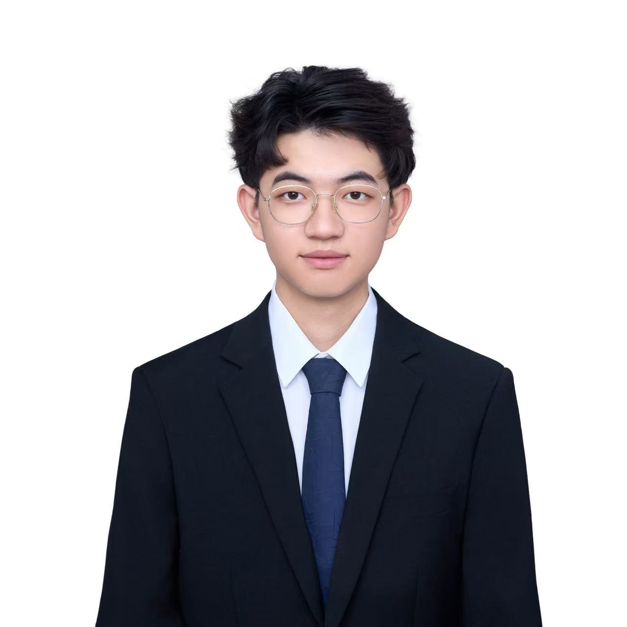 张少鹏的证件照